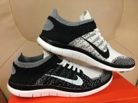 NIKE FREE FLYKNIT